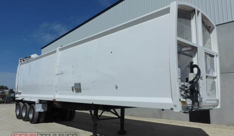 
								2001 Maxitrans Compactor Trailer full									