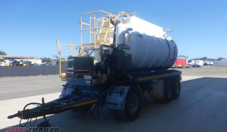 
								2012 Shephard Vacuum DOG Trailer full									