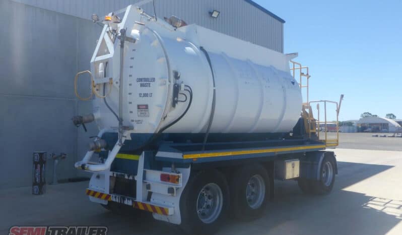 
								2012 Shephard Vacuum DOG Trailer full									