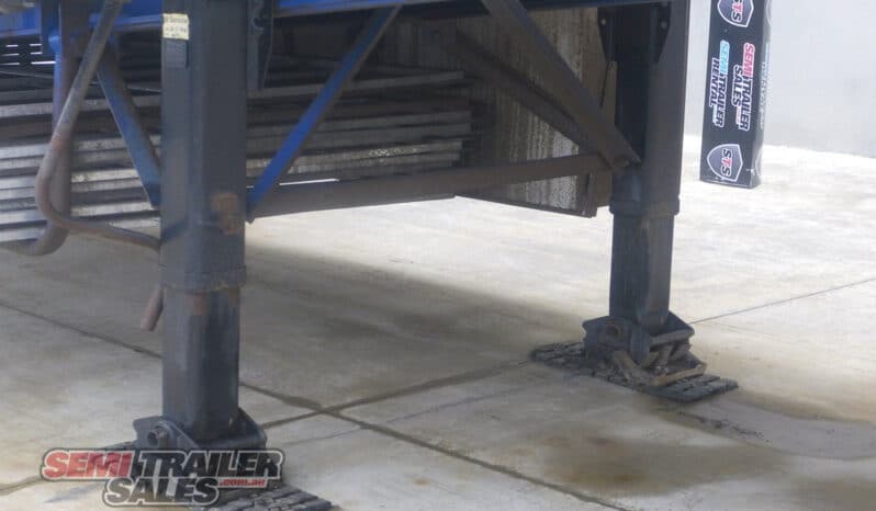 
								1999 Freighter 22 Pallet Curtainsider – Road Train Lead full									