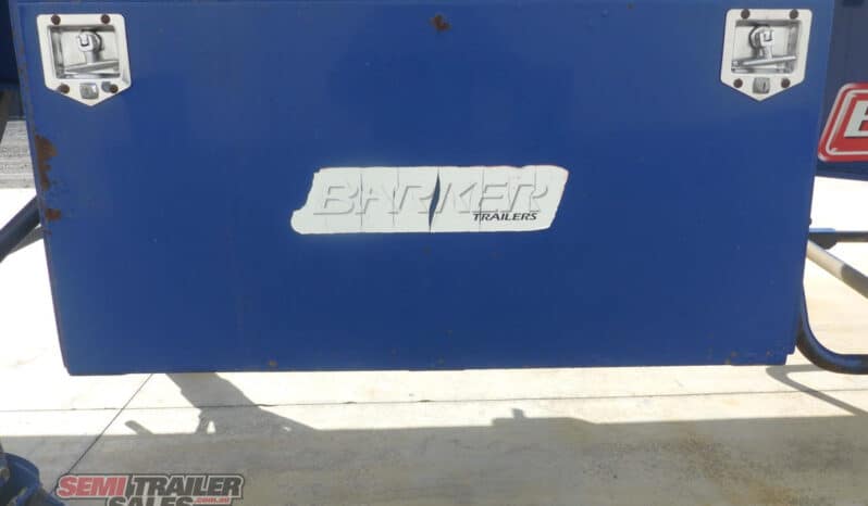 
								2009 Barker Walking FLOOR A Trailer full									