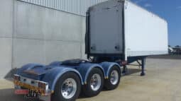 
										2009 Barker Walking FLOOR A Trailer full									