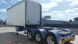 
										2009 Barker Walking FLOOR A Trailer full									