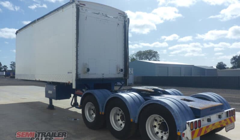 
								2009 Barker Walking FLOOR A Trailer full									