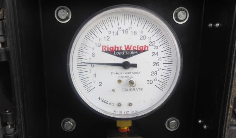 
								2000 Marshall Lethlean Stainless Steel Tanker A Trailer full									