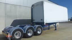 
										2009 Barker Walking FLOOR A Trailer full									