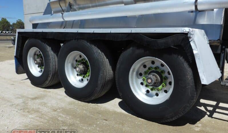 
								1992 Chemtrans 37FT Tanker full									