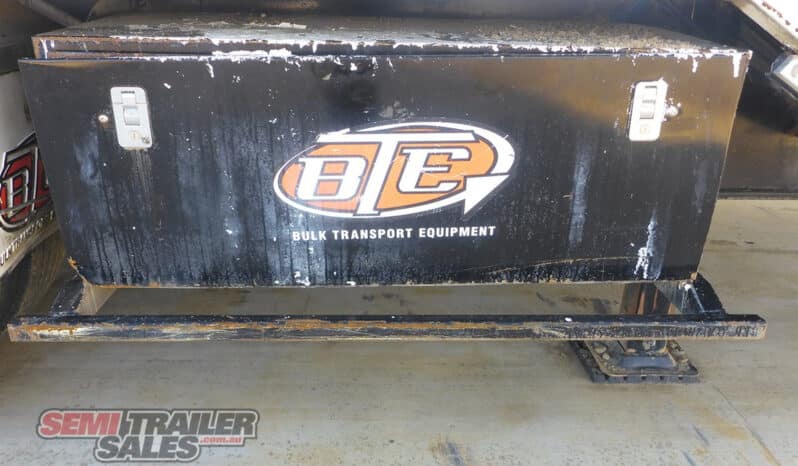 
								2018 BTE Plant Walking FLOOR PIG Trailer full									
