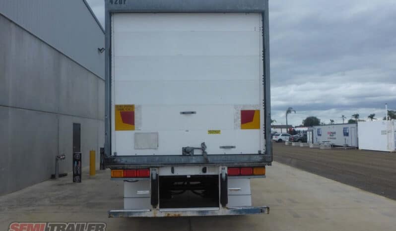 
								2006 Maxitrans Bogie Refrigerated Pantech full									