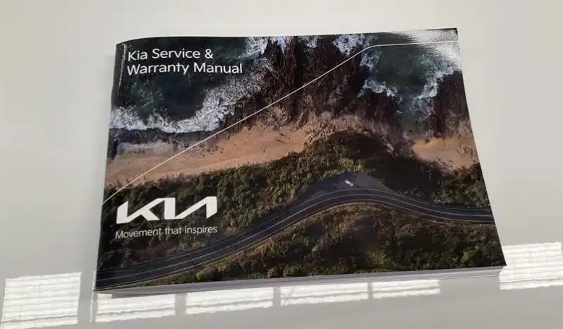 
								2023 Kia Cerato BD MY23 S White 6 Speed Automatic Hatchback full									