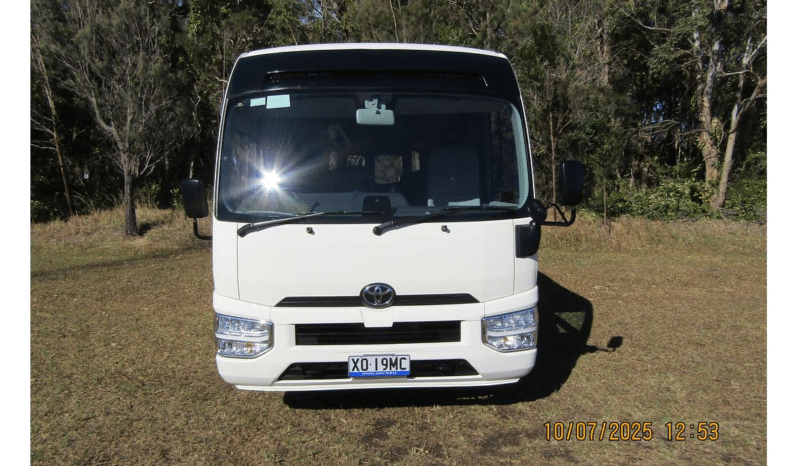 
								2022 Toyota Coaster XZB70R full									