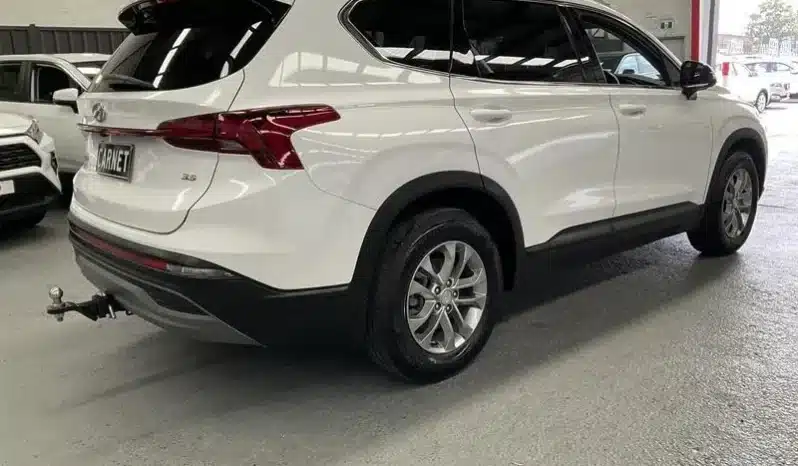 
								2023 Hyundai Santa Fe TM.V4 MY23 MPI (2WD) White 8 Speed Automatic Wagon full									