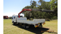 
										2018 Fuso Canter 715 with crane full									