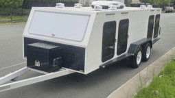 
										2025 McNeill 8 Berth Custom Dog Trailer full									