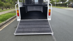 
										2025 McNeill 3 Horse Angle Float full									