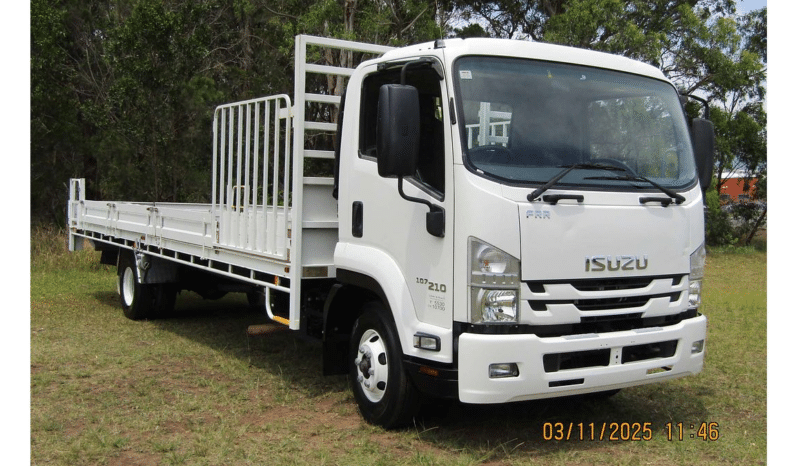 
2017 Isuzu F Series FRR107-210 4×2 LWB full									