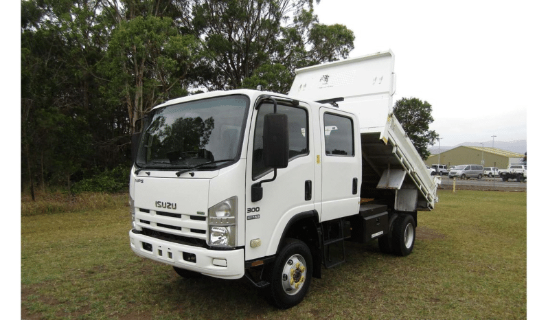 
								2011 Isuzu NPS 300 (4×4) CREW NH full									