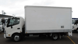 
										2022 Hino 300 Series 616 4×2 MWB full									