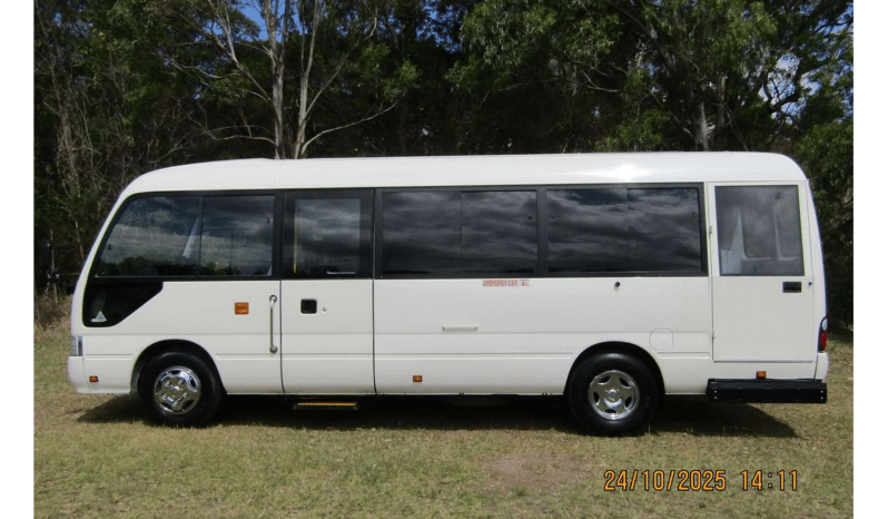 
								2014 Toyota Coaster Deluxe XZB50R full									