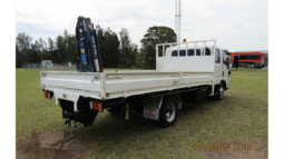 
										2011 Isuzu NPR 300 CREW NH 4×2 full									