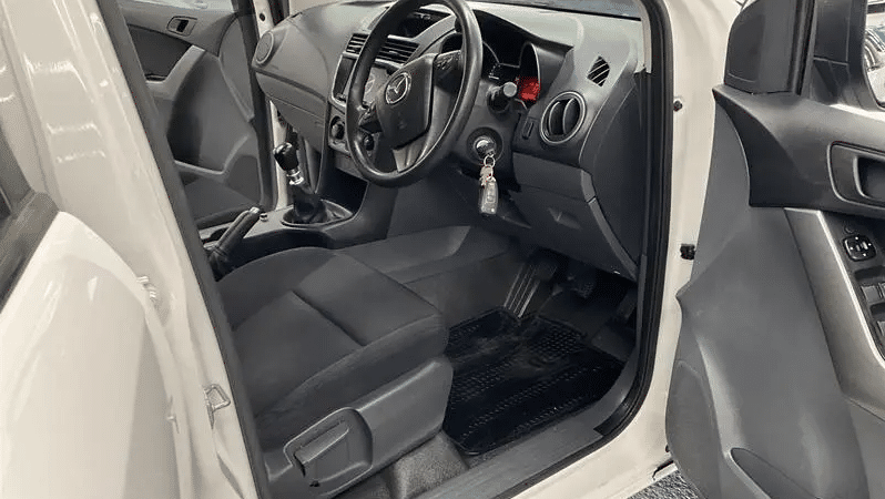 
								2019 Mazda BT-50 XT Hi-Rider (4×2) (5Yr) White 6 Speed Manua full									