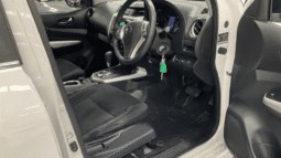 
										2019 Nissan Navara D23 Series 4 MY19 RX (4×2) White 7 Speed full									