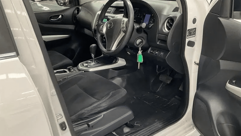 
								2019 Nissan Navara D23 Series 4 MY19 RX (4×2) White 7 Speed full									