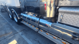 
										2017 Kenworth T909 full									