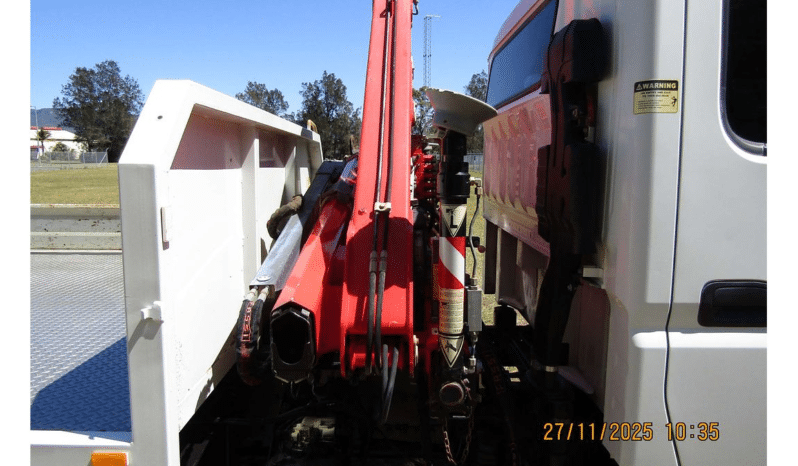 
								2018 Fuso Canter 715 with crane full									