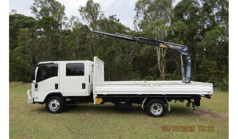 
								2011 Isuzu NPR 300 CREW NH 4×2 full									