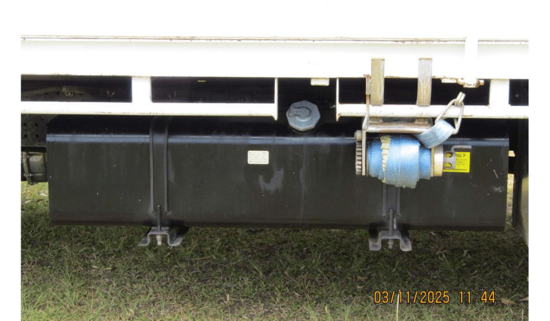 
2017 Isuzu F Series FRR107-210 4×2 LWB full									