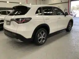 
										2023 Honda ZR-V MY23 VTi X White Continuous Variable Wagon full									