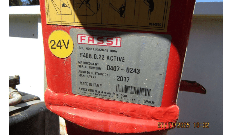 
								2018 Fuso Canter 715 with crane full									