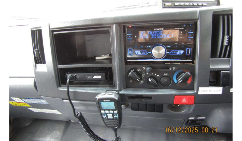 
								2011 Isuzu NPS 300 (4×4) CREW NH full									