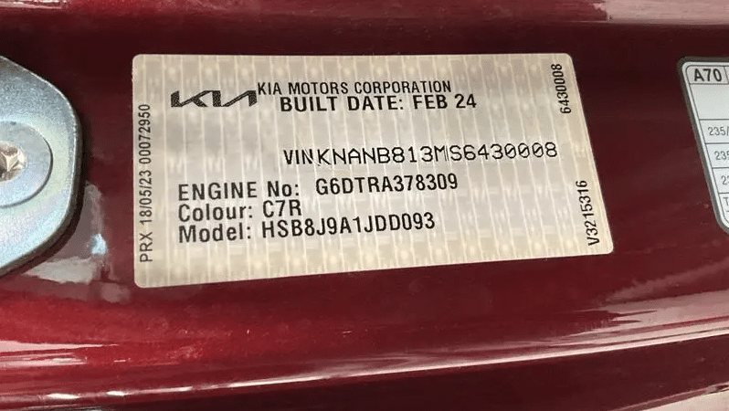 
								2024 Kia Carnival KA4 MY23 S Burgundy 8 Speed Automatic Wagon full									