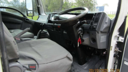 
										2011 Isuzu NPR 300 CREW NH 4×2 full									