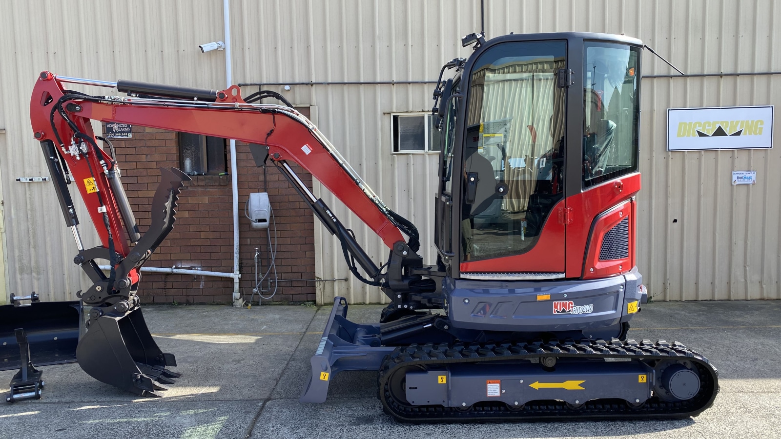 4.5-Pro-Zero-Excavator-For-Sale-2