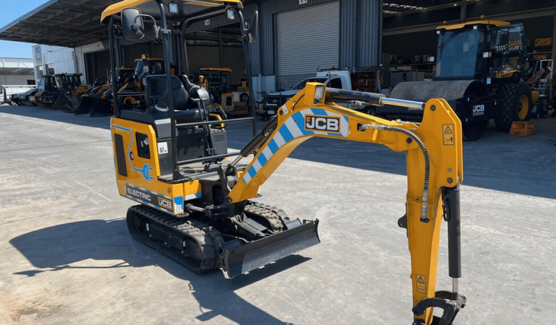 
UNUSED 2023 JCB 19C ETEC EXCAVATOR U4938 full									