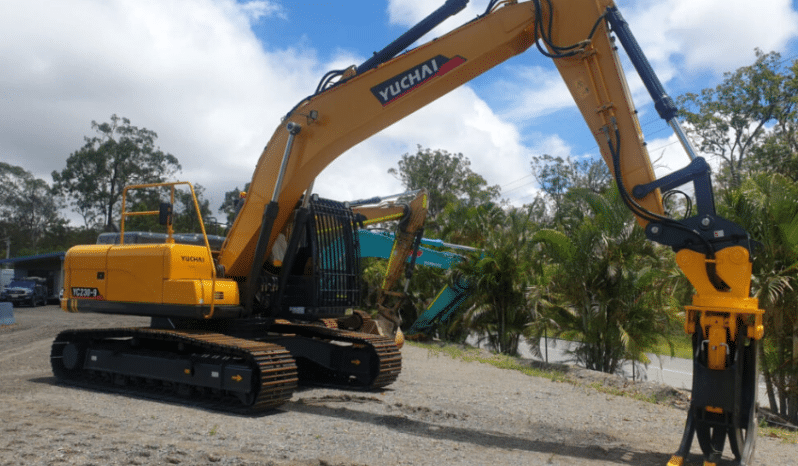 
								New Yuchai YC230LC-9 23 T Excavator full									