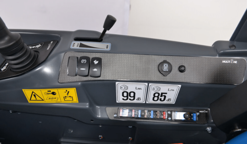 
								New MultiOne 8.4SK Stage III Mini Loader full									