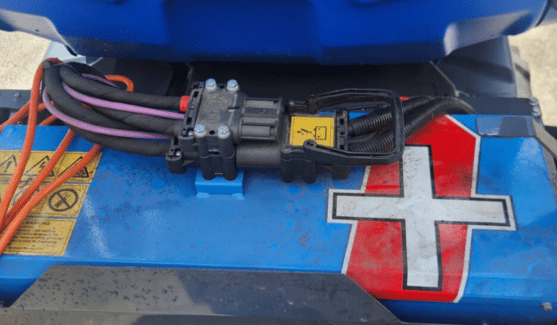 
								New MultiOne EZ5 Long Range Electric Loader full									