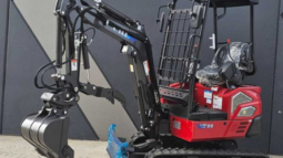 
										UME22 19 HP kubota Engine Mini full									