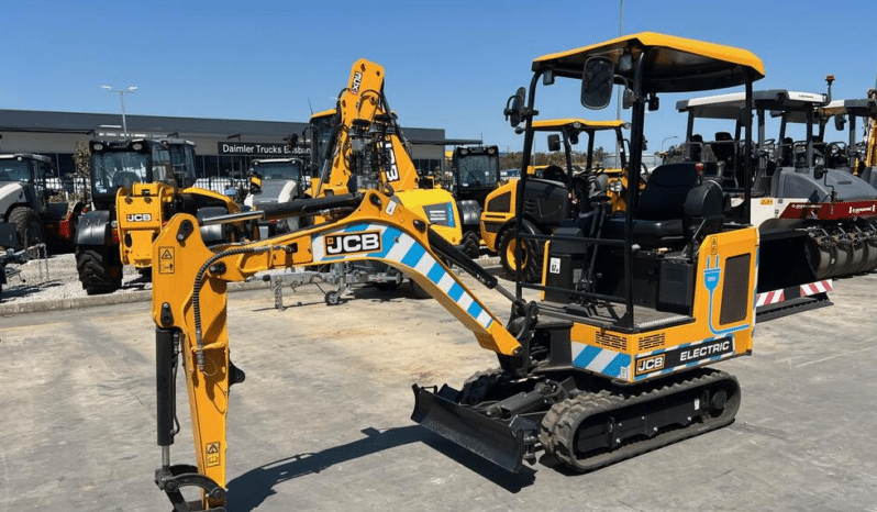 
UNUSED 2023 JCB 19C ETEC EXCAVATOR U4938 full									