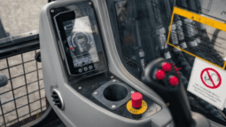 
										2025 UME80 A/c Cabin 60Hp Yanmar Engine Excavator full									