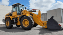 
										2025 UHI UWL300P 3 T Rated Load full									