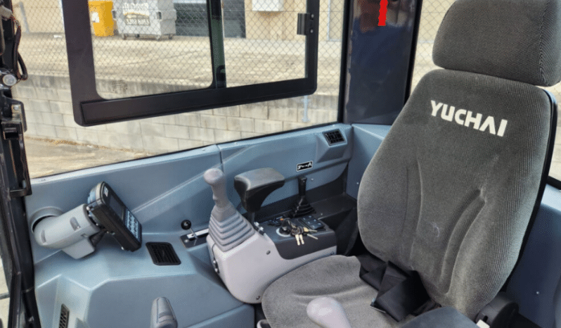 
								New yuchai U35SR PRO 3.8T Zero Swing Excavator full									