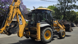 
										Ex Council Used 2015 JCB 3CX Backhoe U5001 full									
