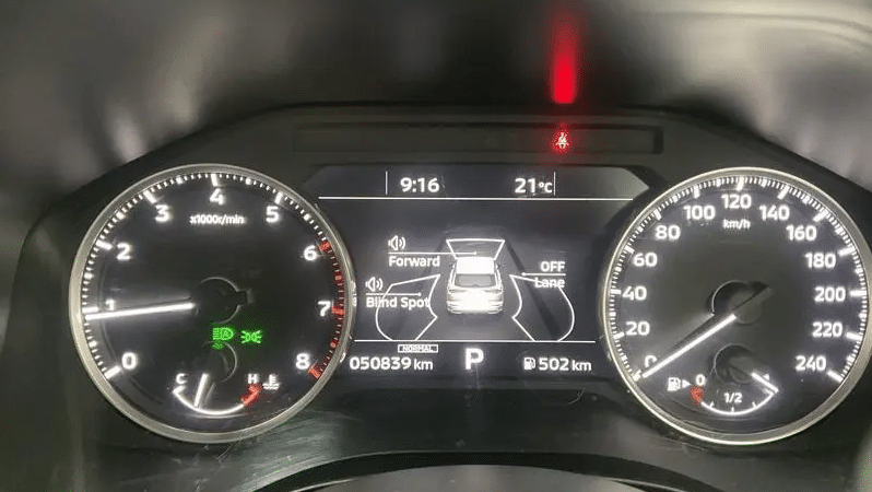 
								2024 Mitsubishi Outlander ZM MY24 ES 7 Seat (2WD) White 8 Sp full									