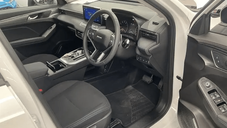 
								2025 GWM Haval Jolion Premium White 7 Speed Auto Dual Clutch full									