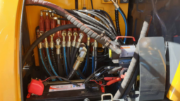 
										New yuchai YC60-9 5.8Ton Excavator full									